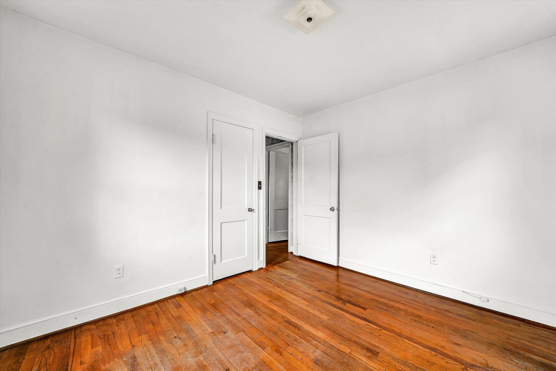 2622 Wycliffe AVE - Photo 20