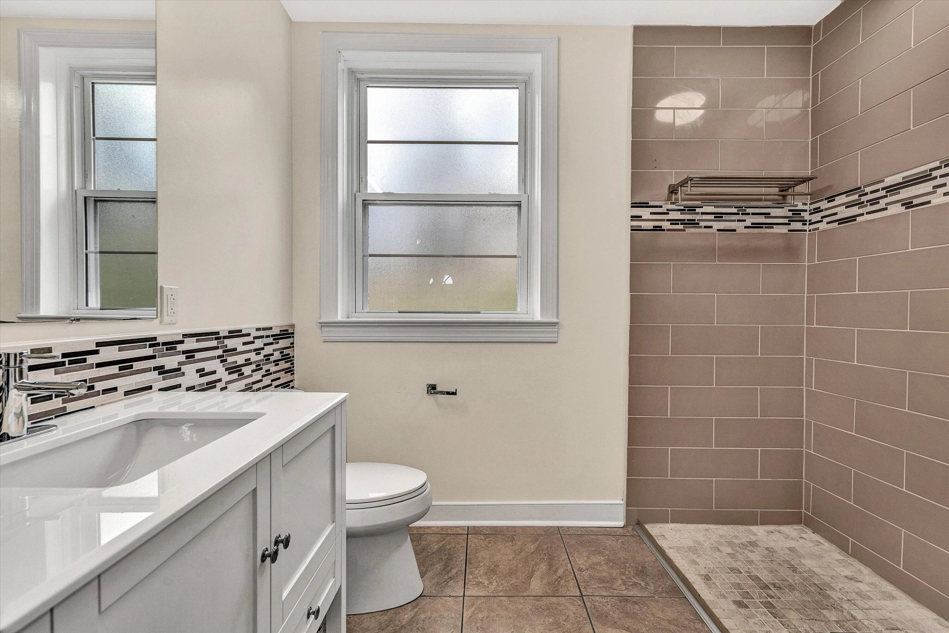 2501 MAYCREST ST - Photo 20