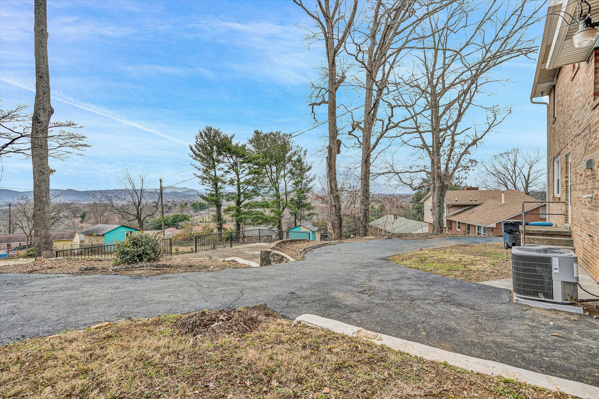 2501 MAYCREST ST - Photo 26