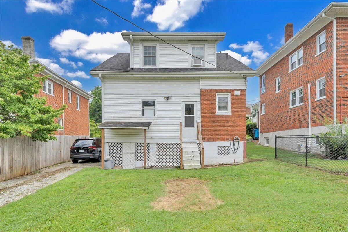 1714 Kenwood BLVD - Photo 5