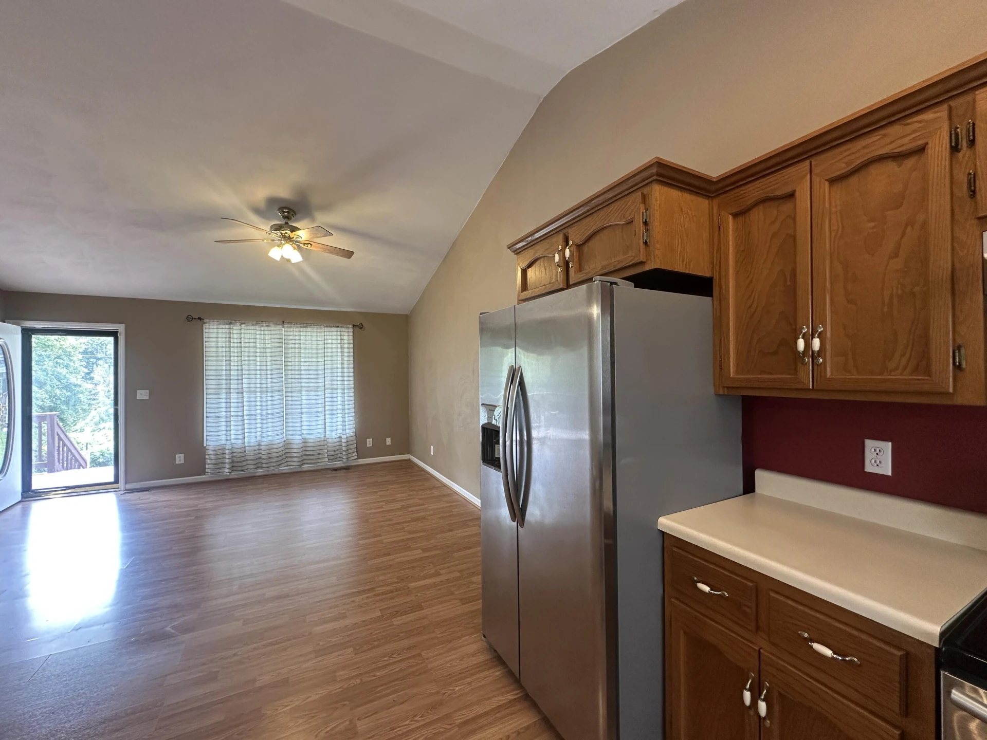 1621 24th ST - Photo 6