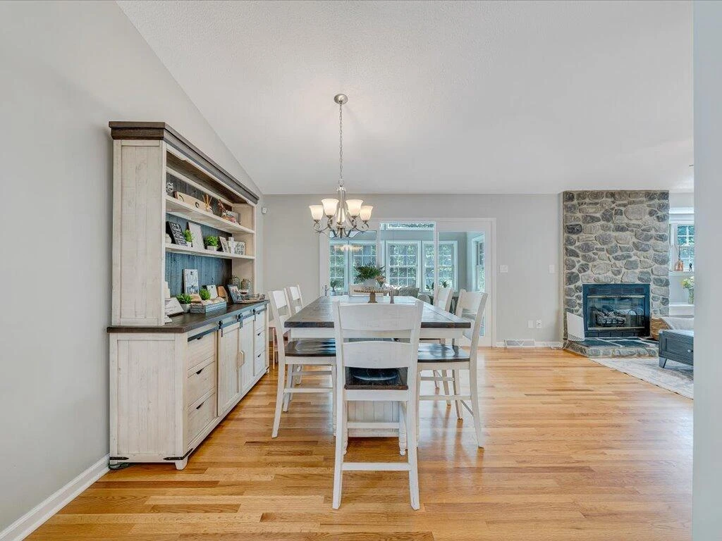 179 Homestead CT - Photo 9