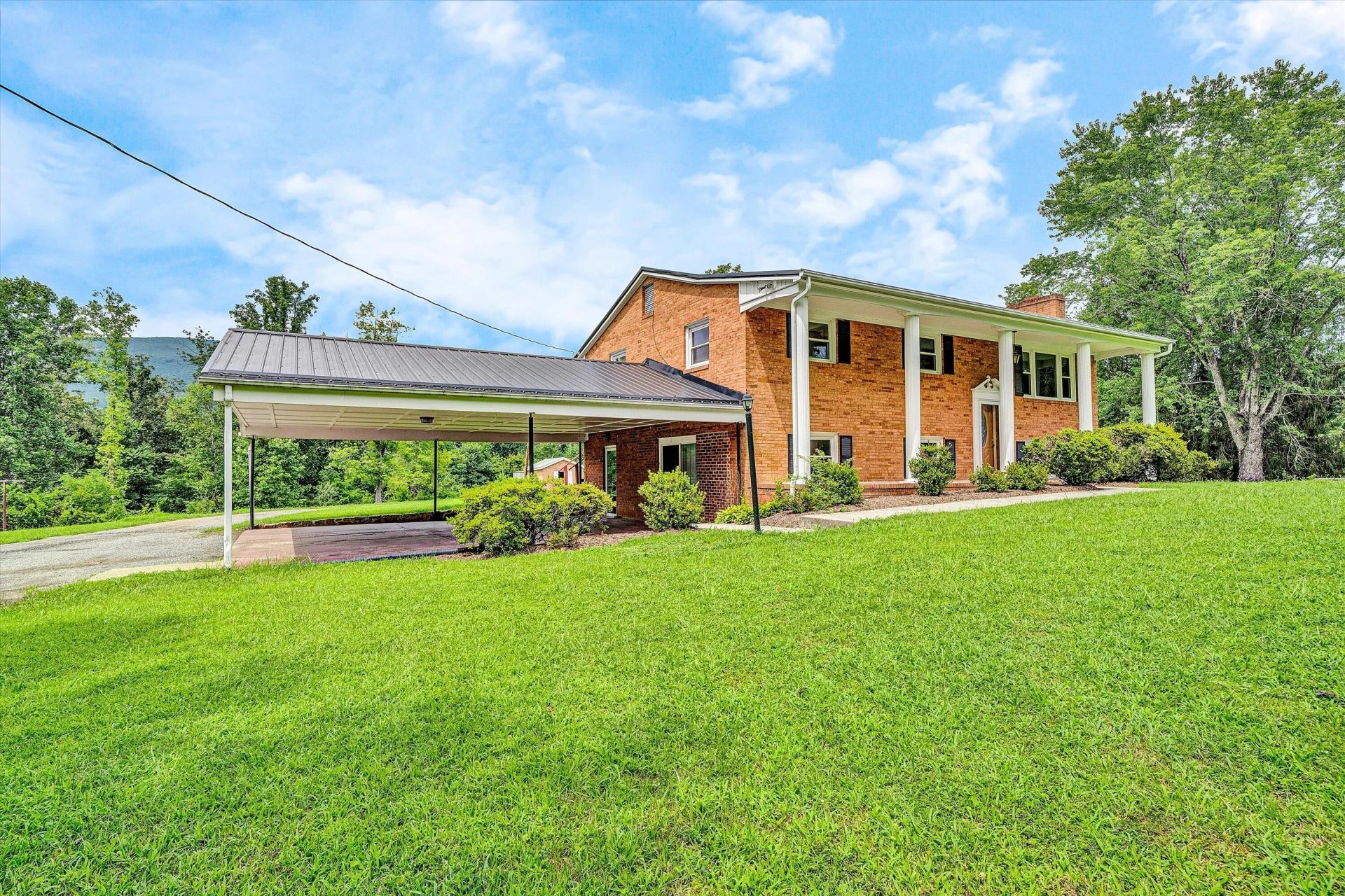 9561 Upper Craigs Creek RD