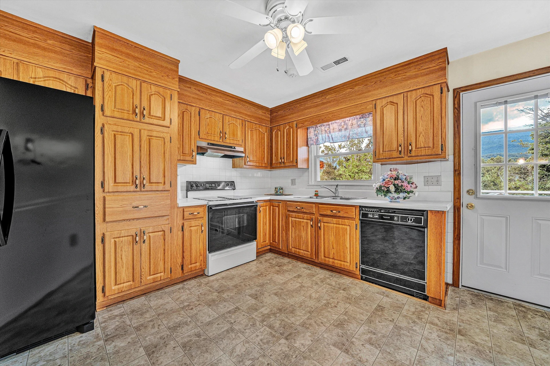 9561 Upper Craigs Creek RD - Photo 16