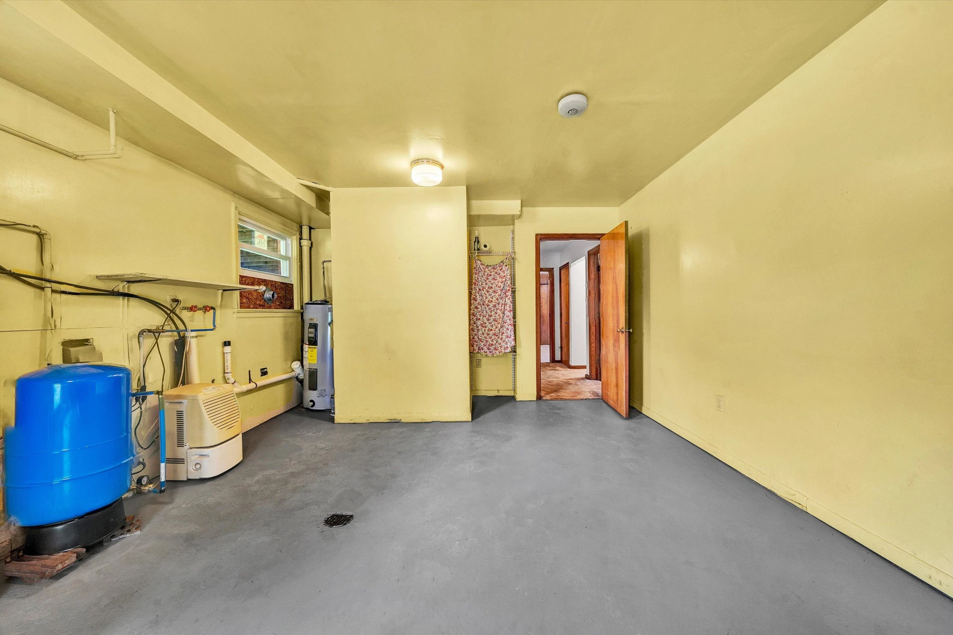 9561 Upper Craigs Creek RD - Photo 32