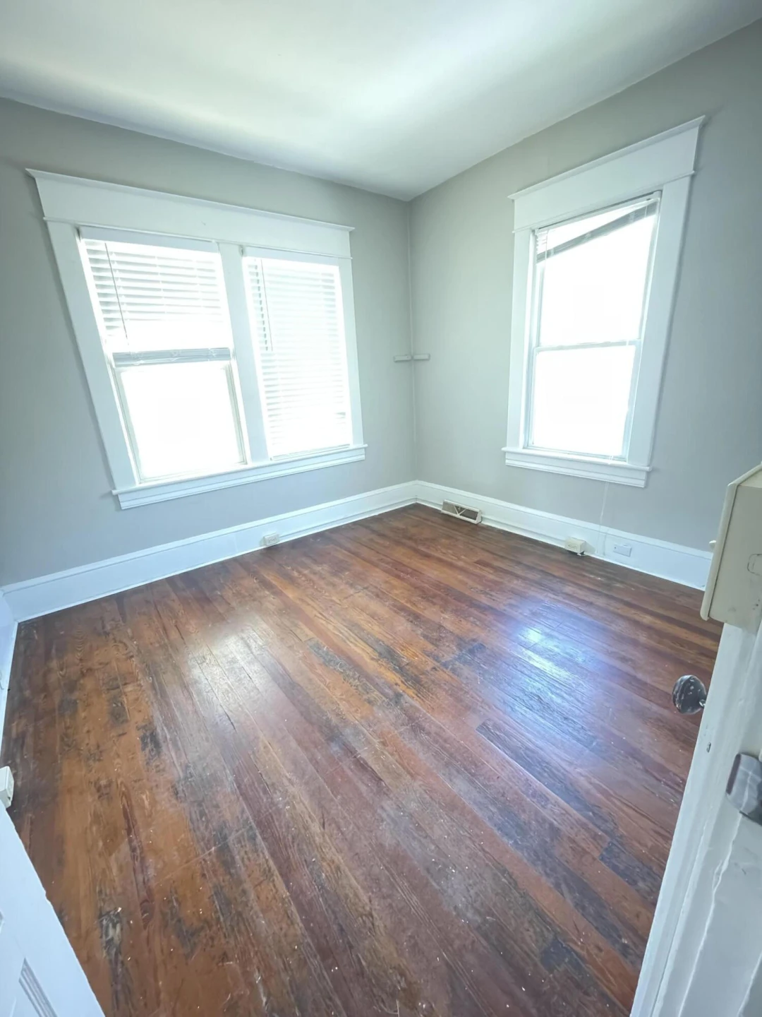 670 Morrill AVE - Photo 11