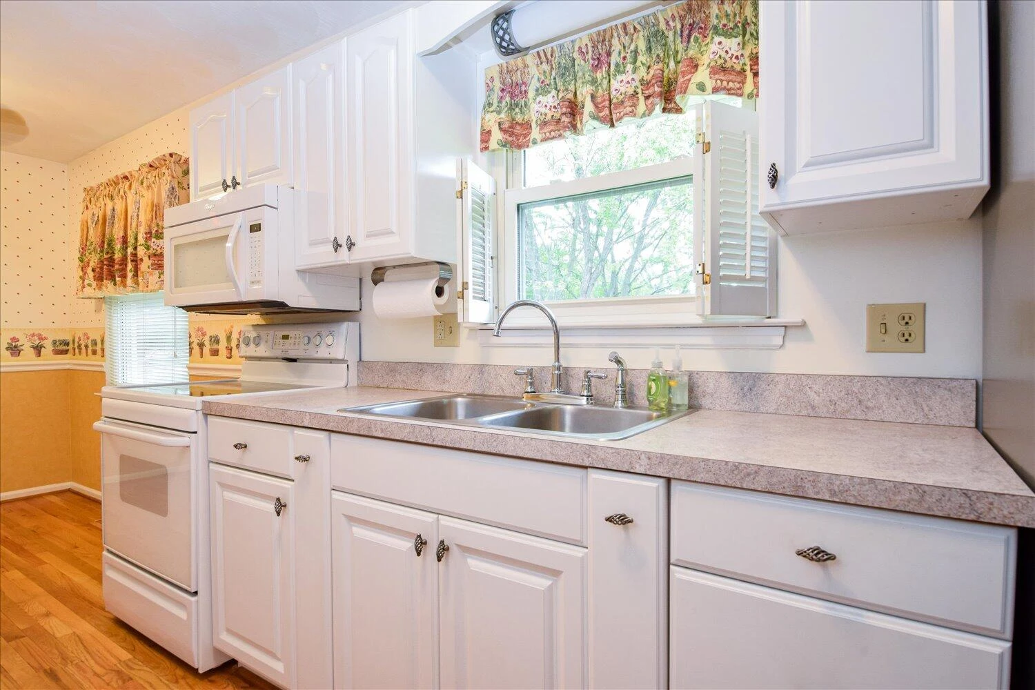 5528 Cove RD - Photo 11