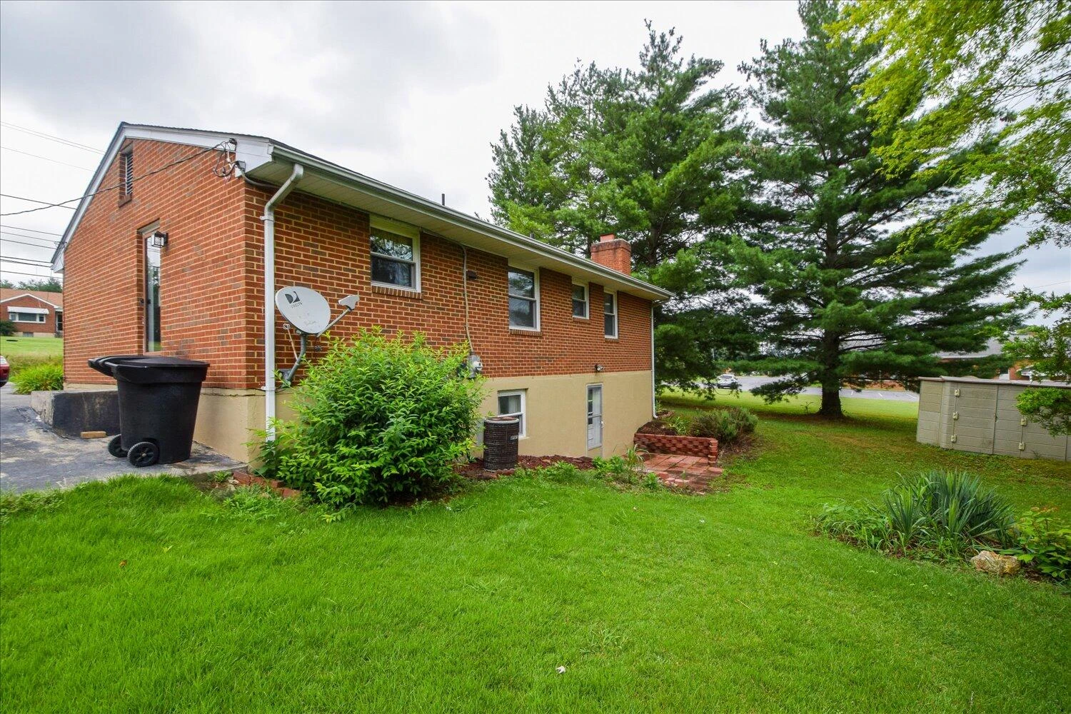 5528 Cove RD - Photo 26