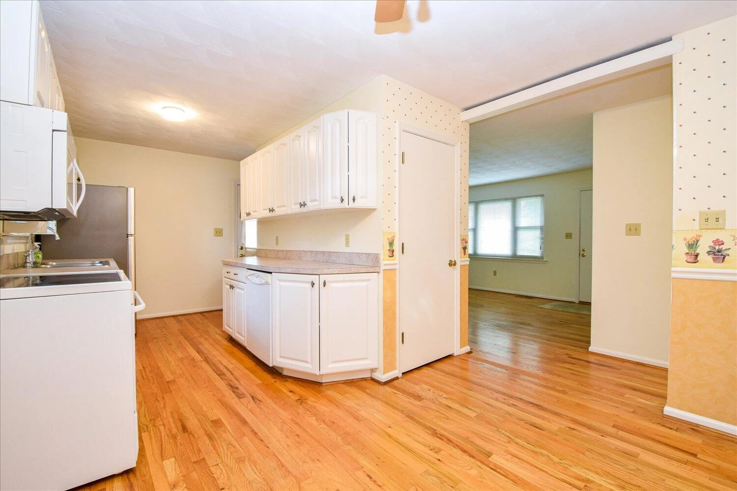 5528 Cove RD - Photo 9