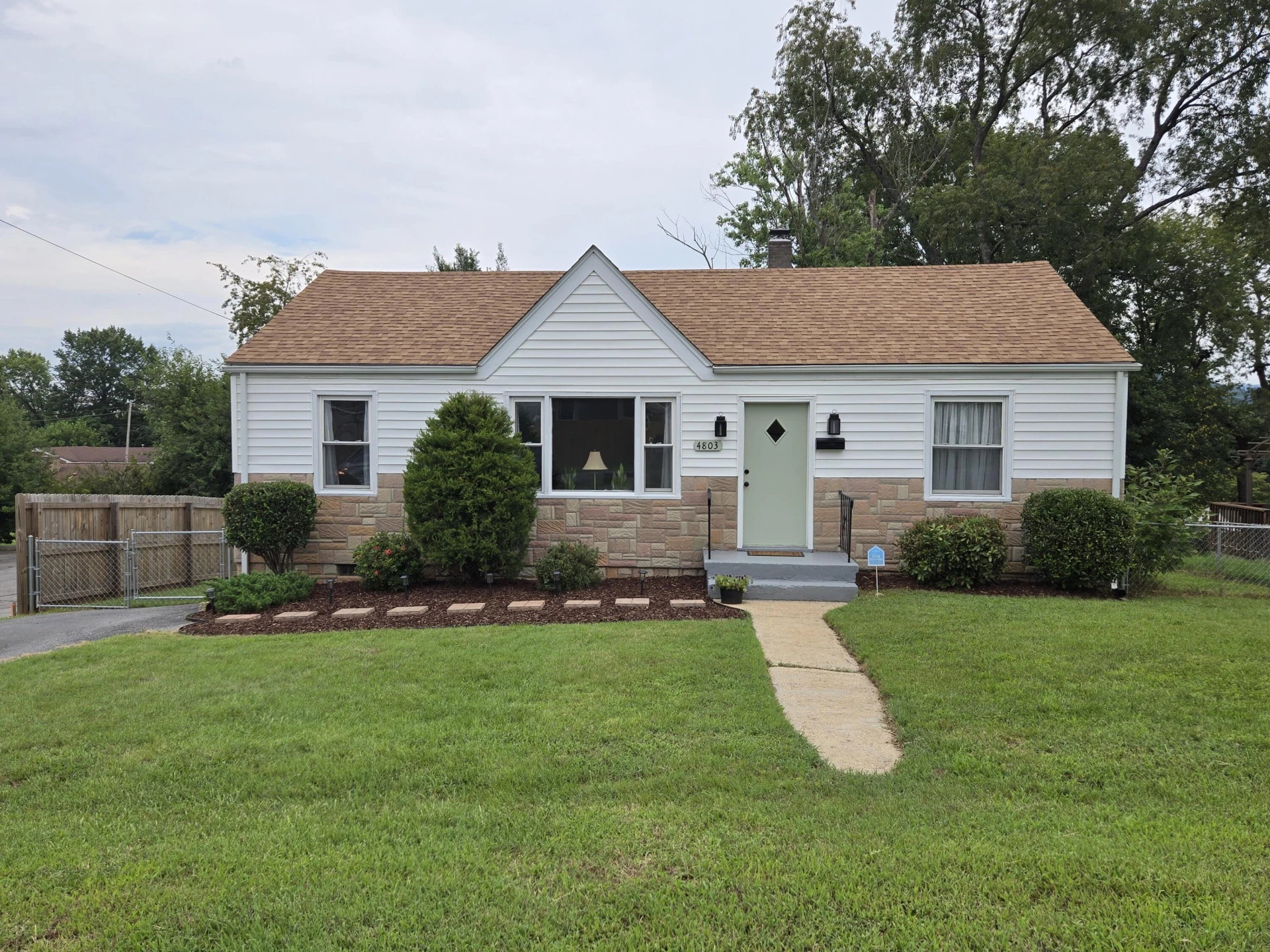 4803 Hazelridge RD