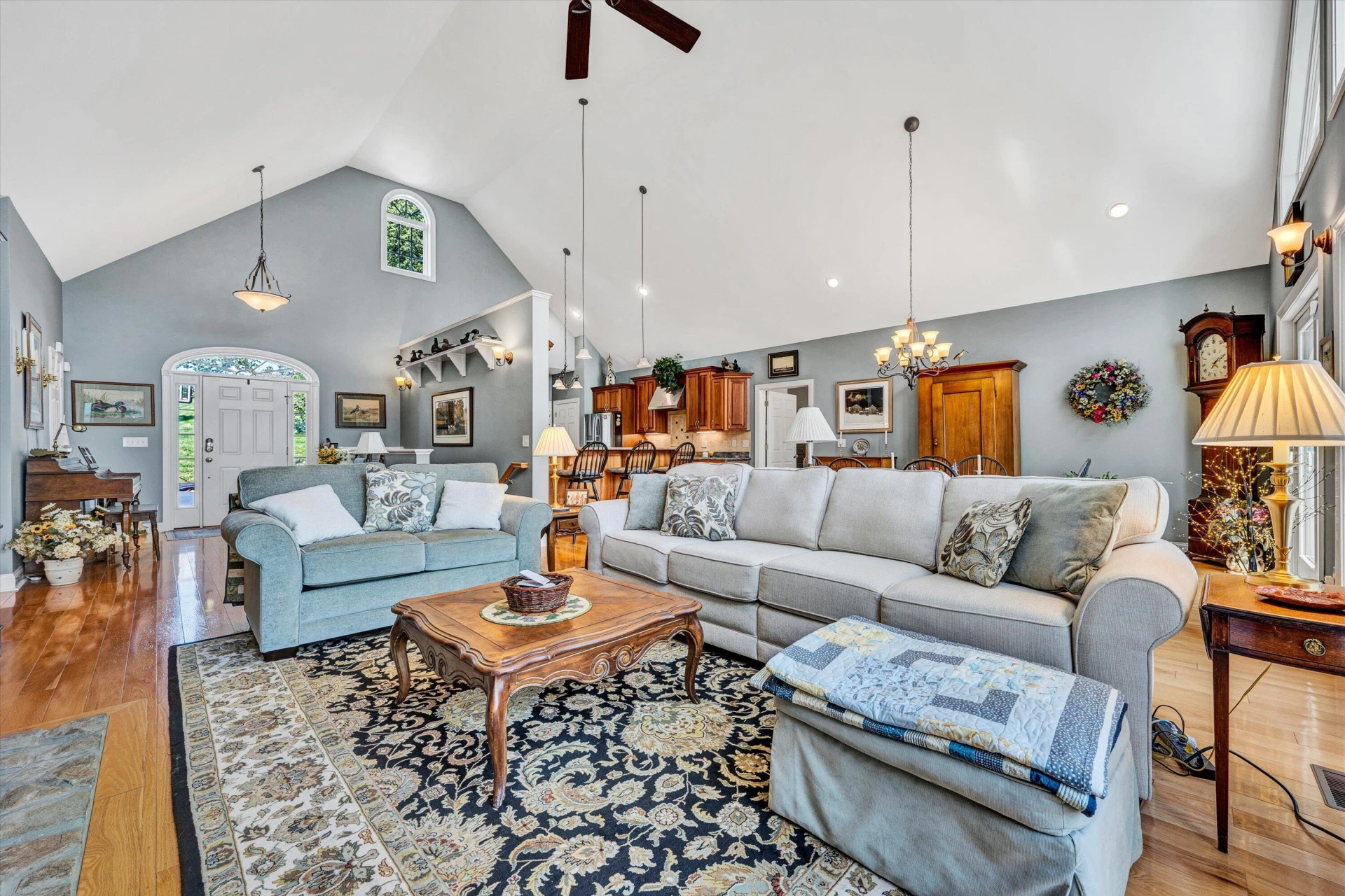 127 Pacific AVE - Photo 16