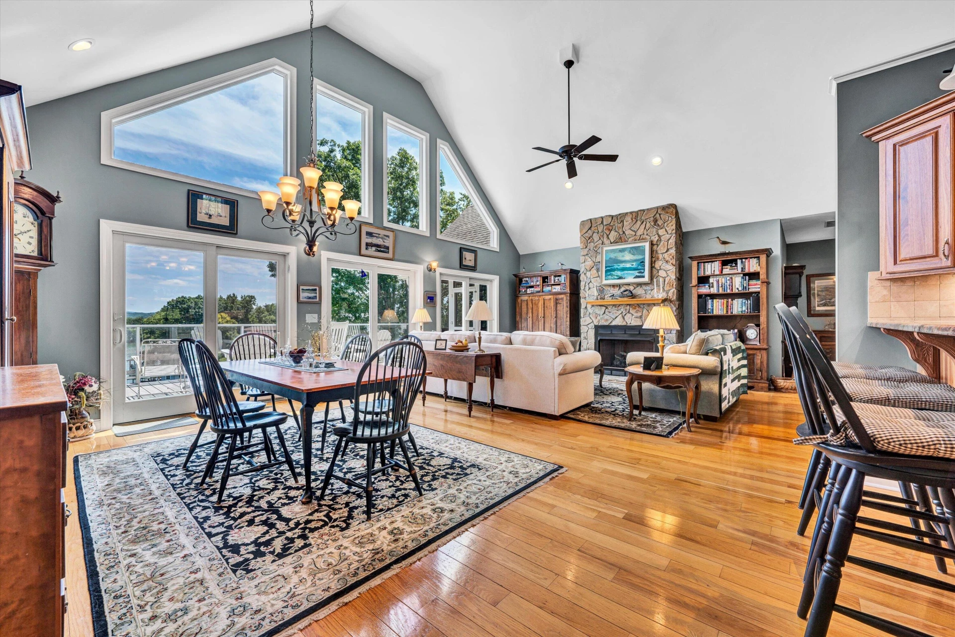 127 Pacific AVE - Photo 18