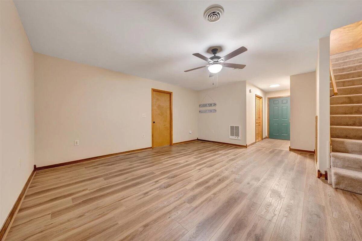 112 Pleasure Point DR - Photo 29