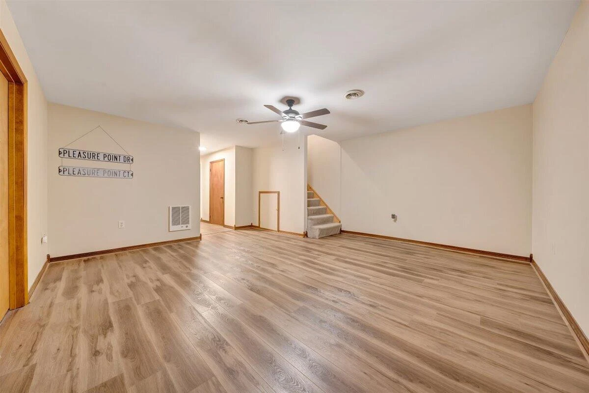 112 Pleasure Point DR - Photo 30