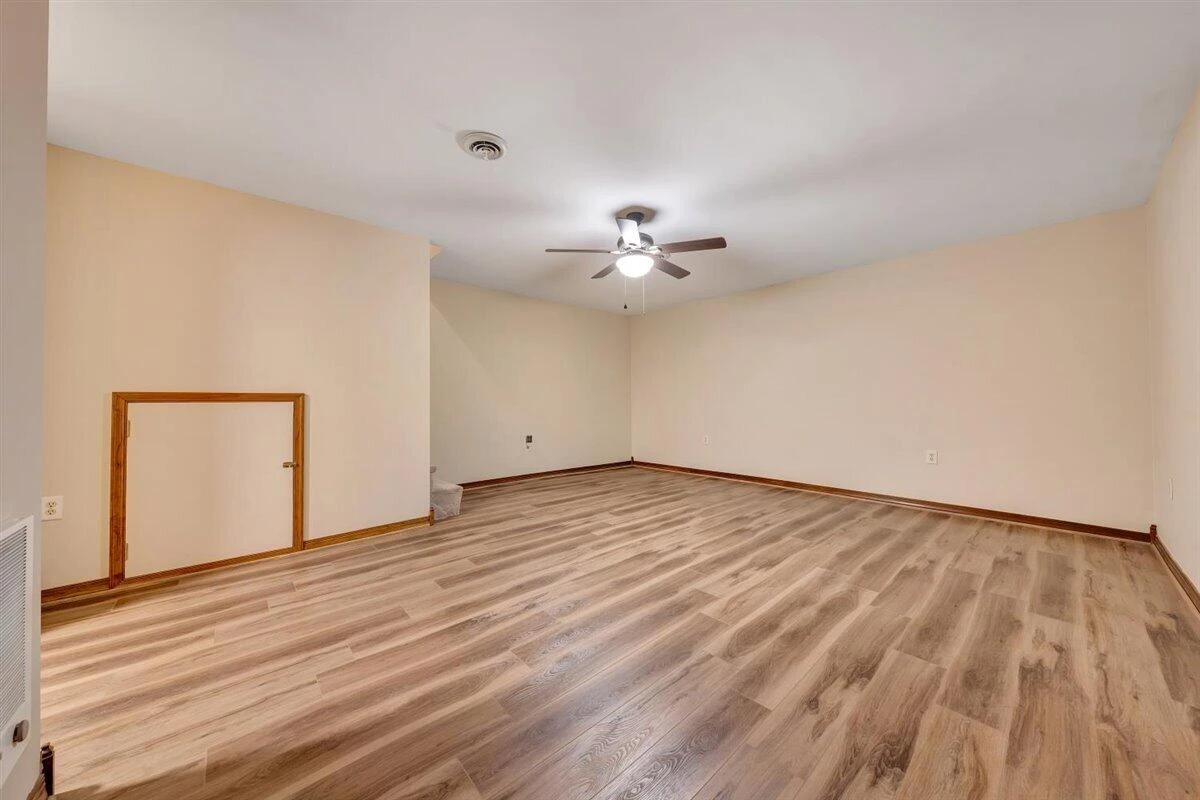 112 Pleasure Point DR - Photo 31