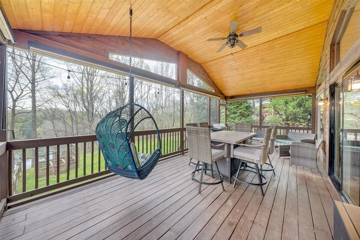 112 Pleasure Point DR - Photo 37