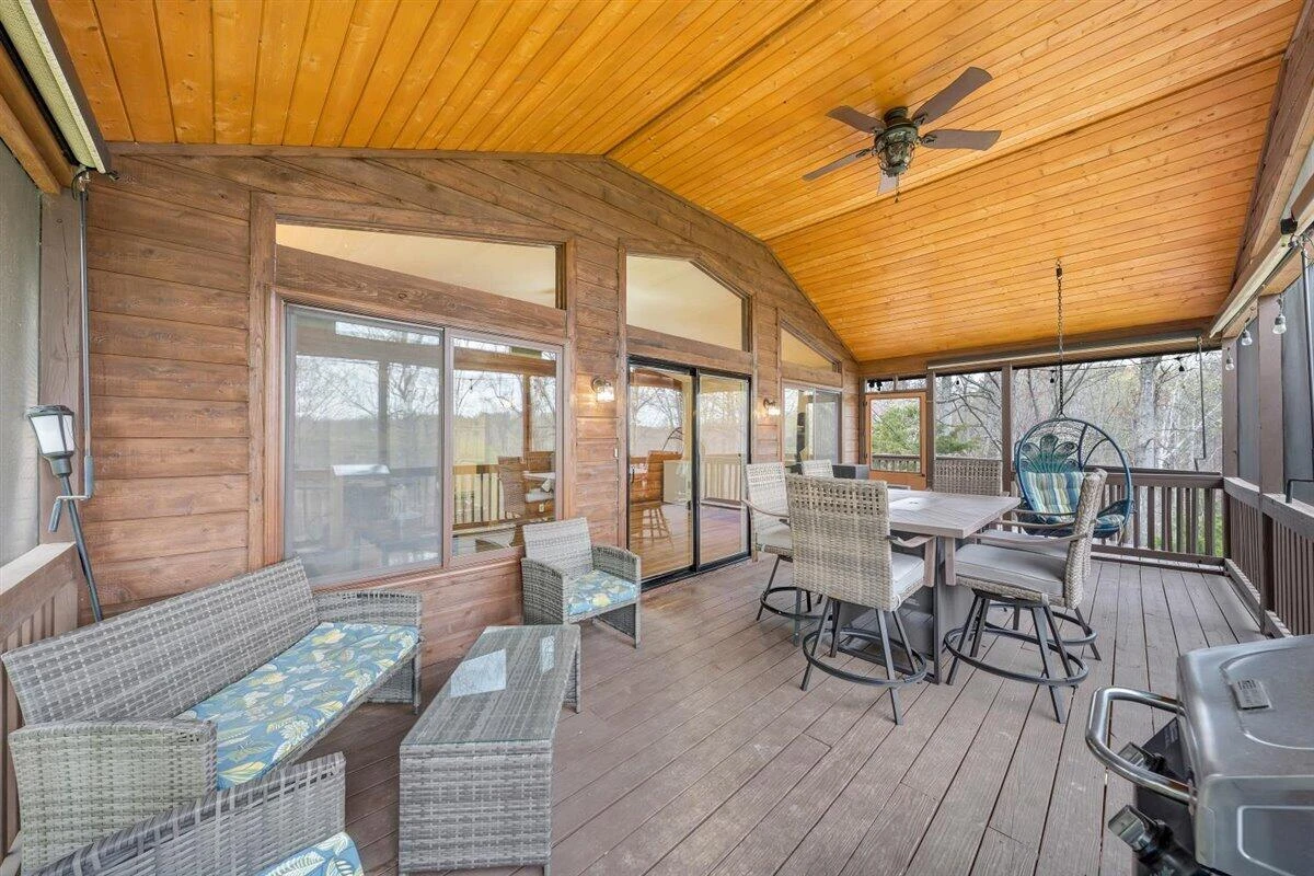 112 Pleasure Point DR - Photo 38