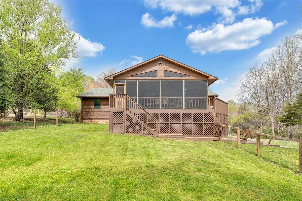 112 Pleasure Point DR - Photo 45