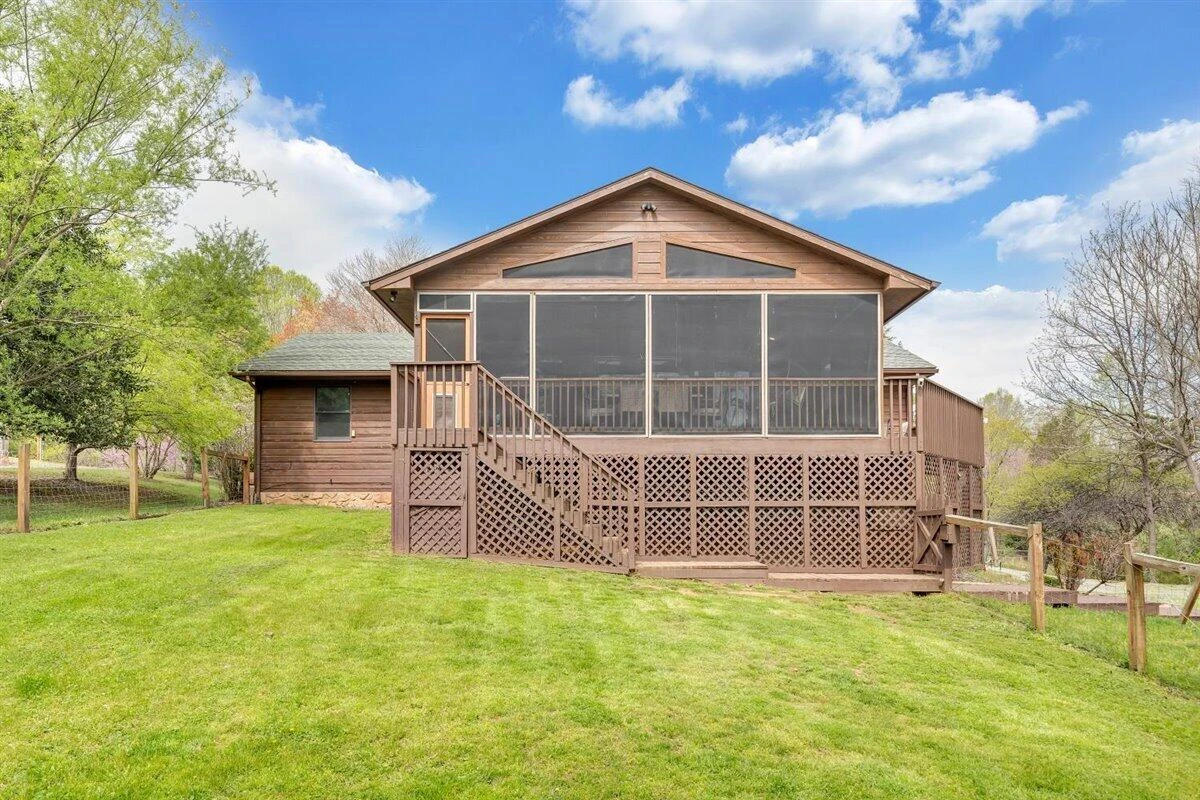 112 Pleasure Point DR - Photo 46