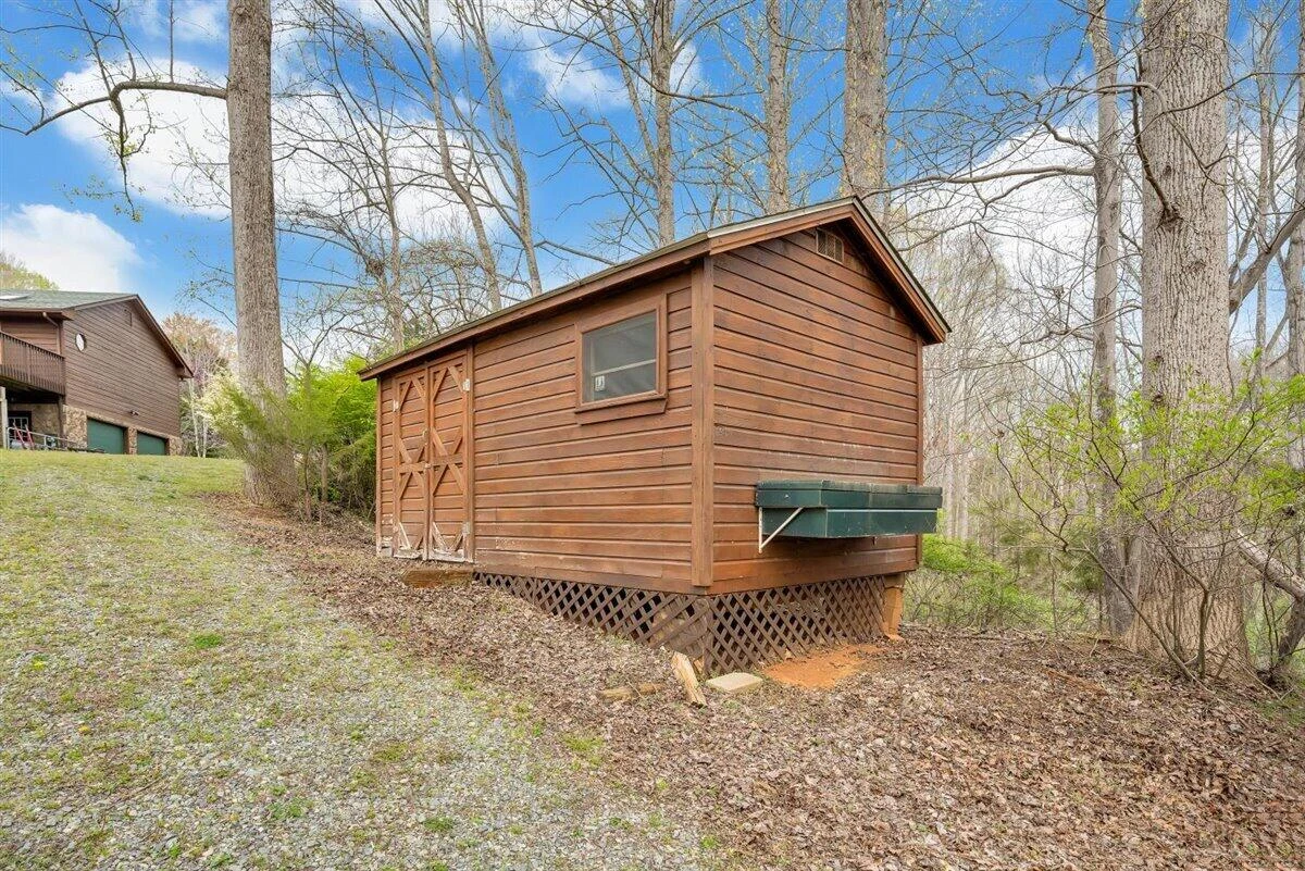 112 Pleasure Point DR - Photo 49