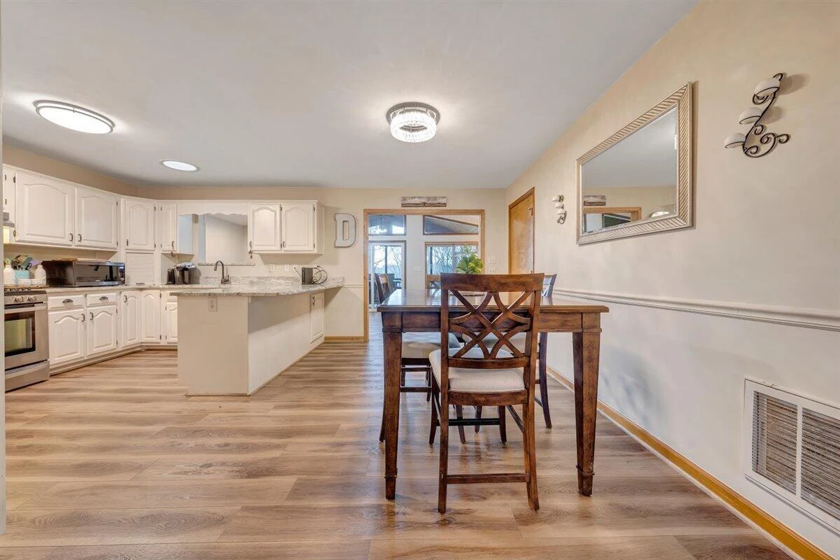 112 Pleasure Point DR - Photo 9