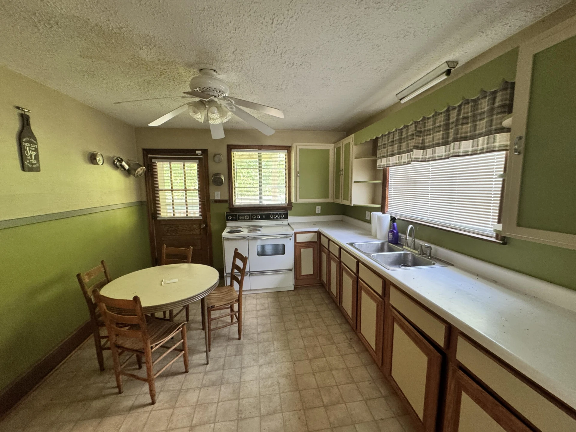 5509 Franklin RD - Photo 10