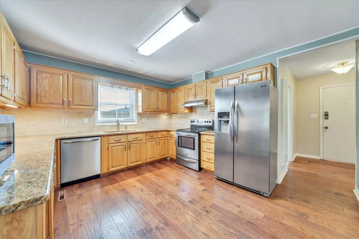 5102 Jonathan LN - Photo 13