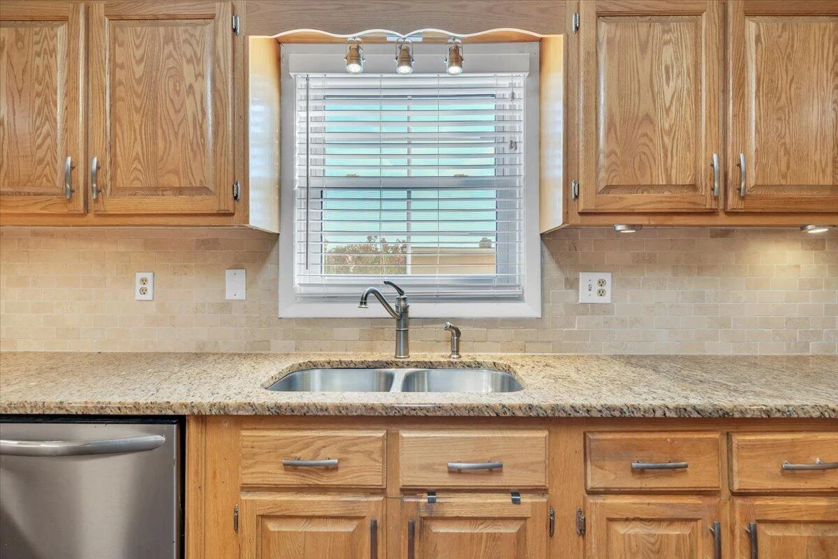 5102 Jonathan LN - Photo 14