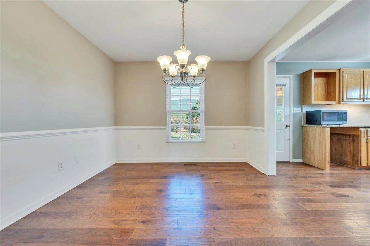 5102 Jonathan LN - Photo 8