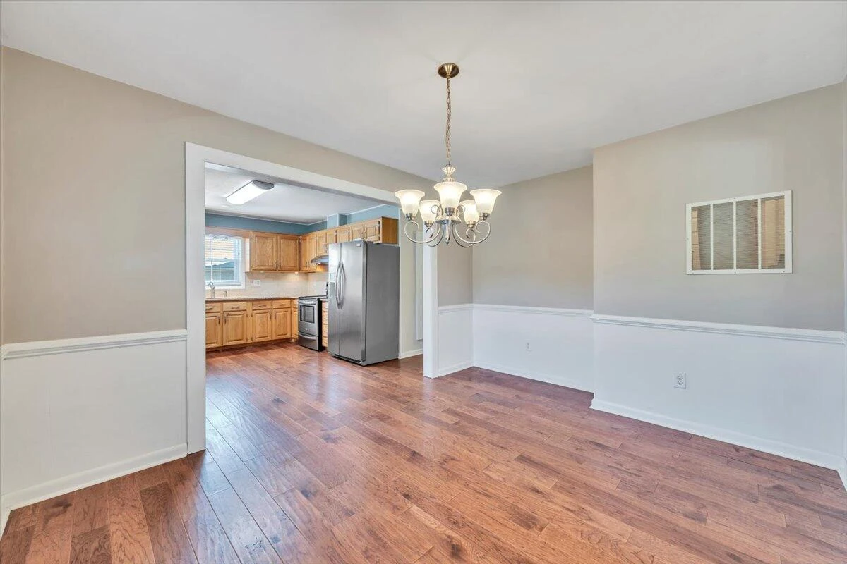 5102 Jonathan LN - Photo 9