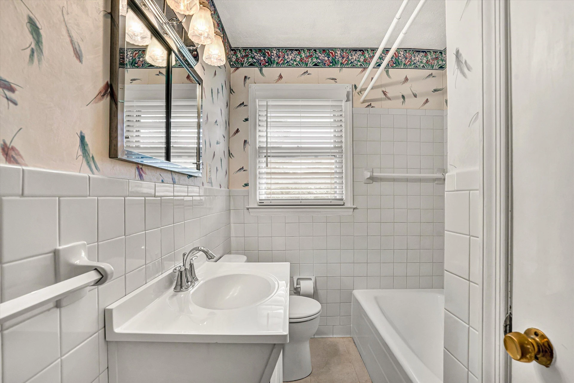 15 Whitten ST - Photo 16