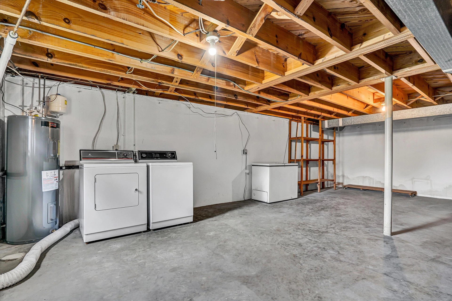 15 Whitten ST - Photo 26