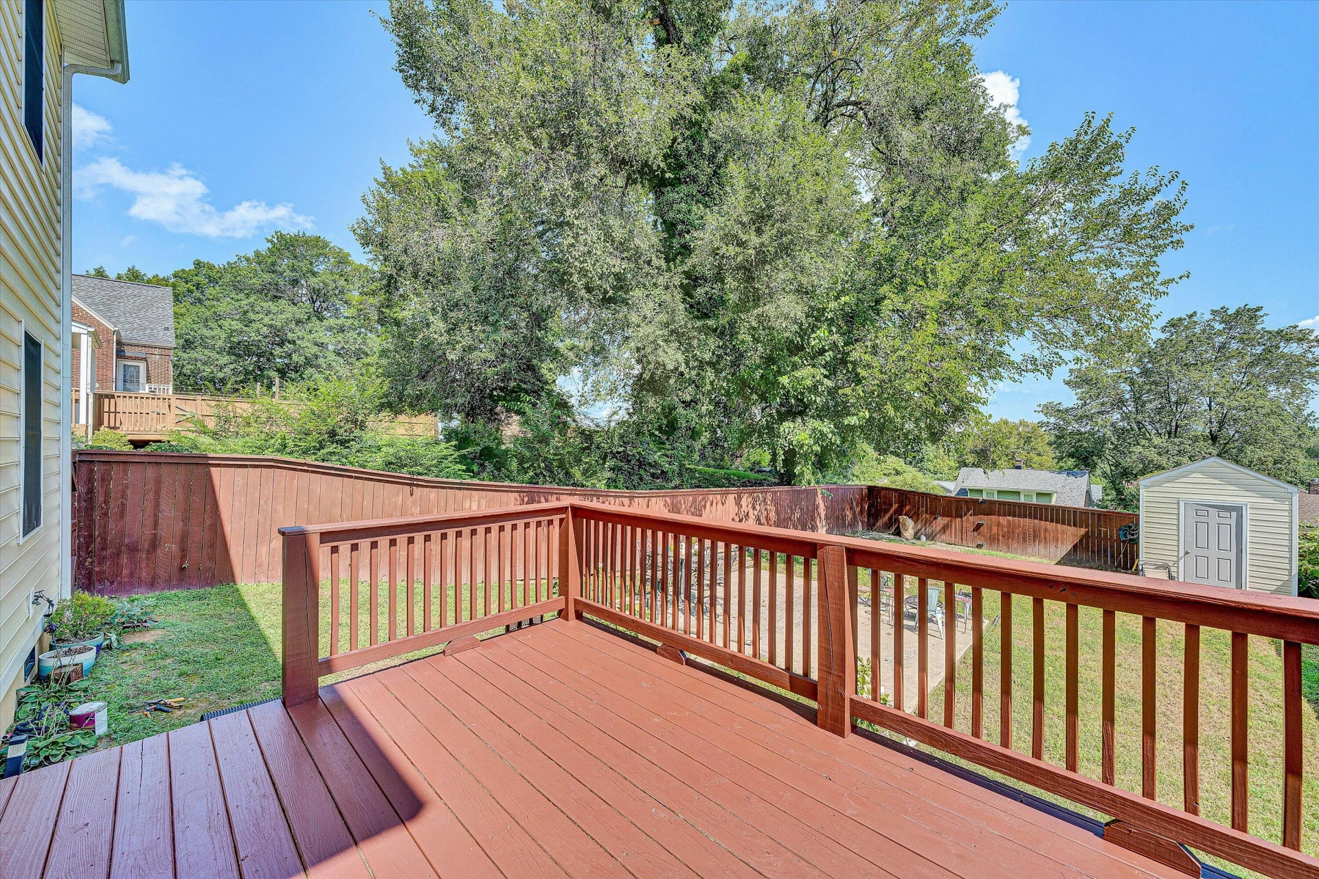 1027 Windsor AVE - Photo 27