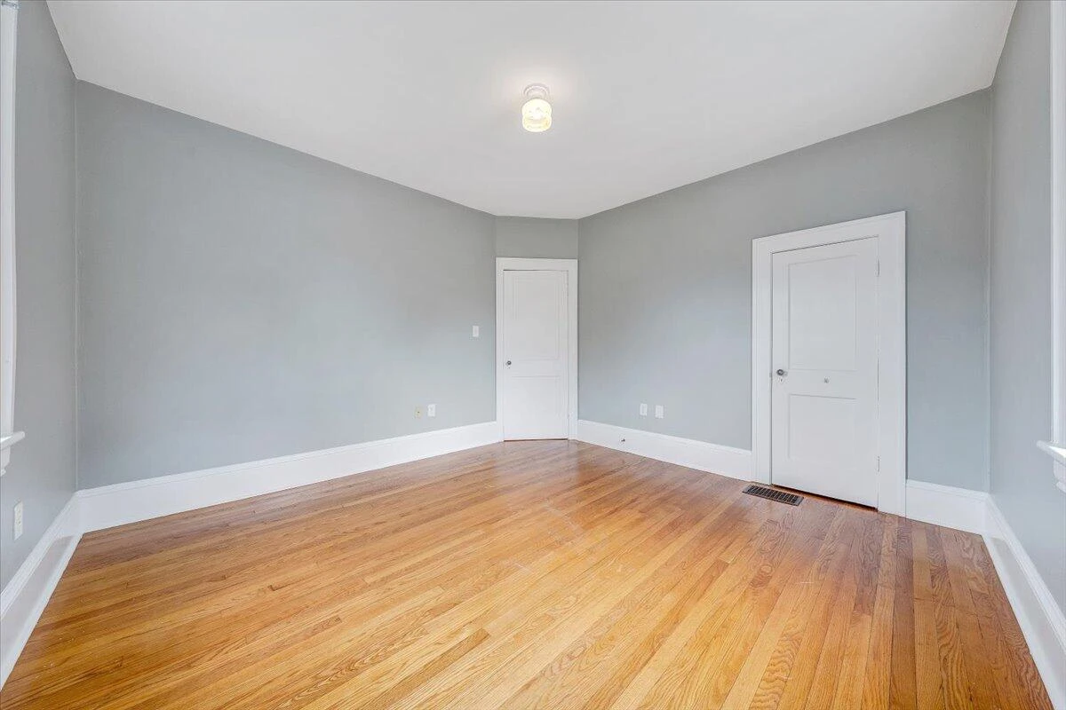 2633 Cedarhurst AVE - Photo 27