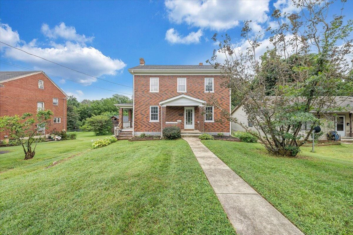 2633 Cedarhurst AVE - Photo 35