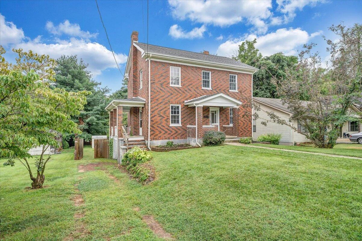 2633 Cedarhurst AVE - Photo 36