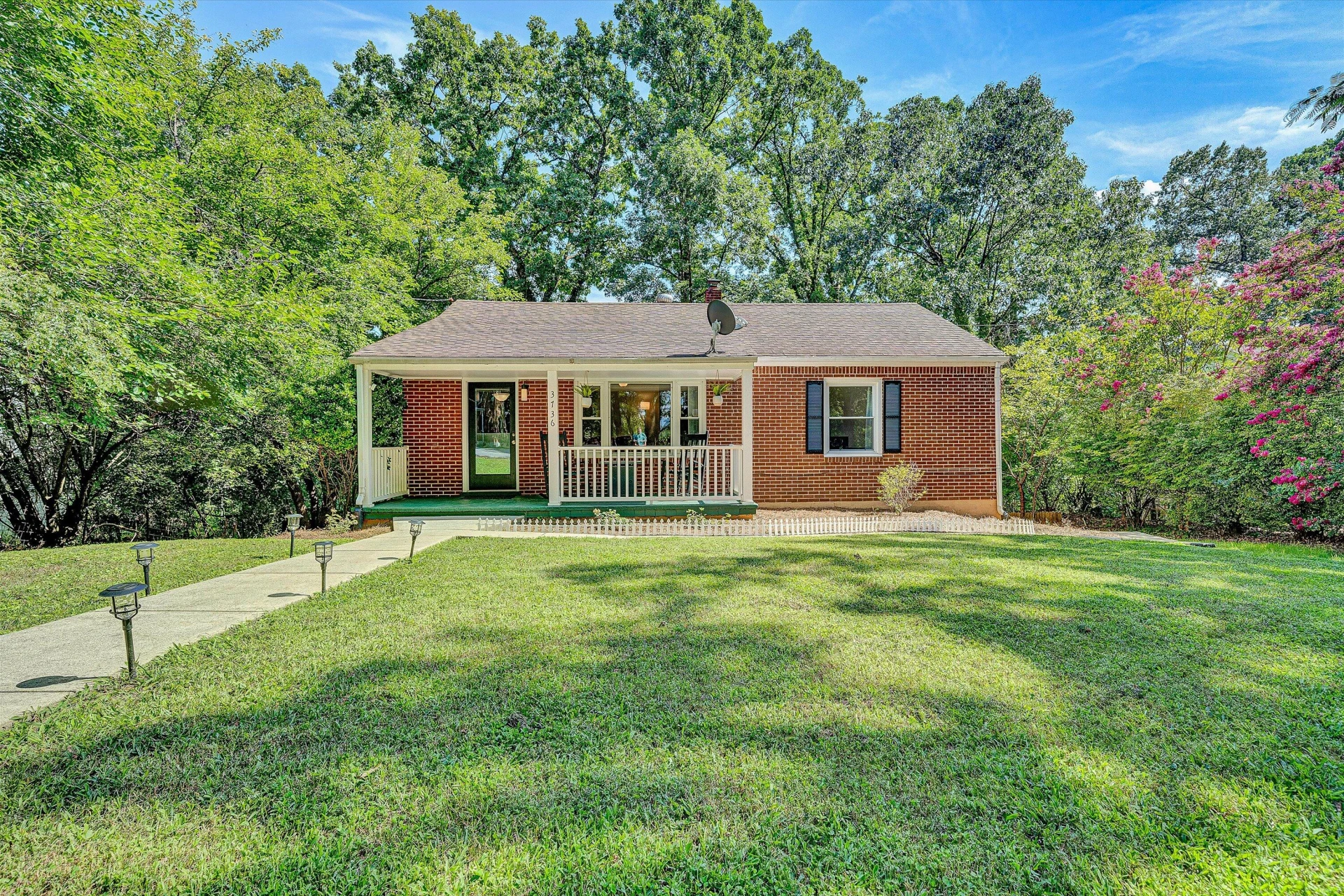 3736 Barberry AVE
