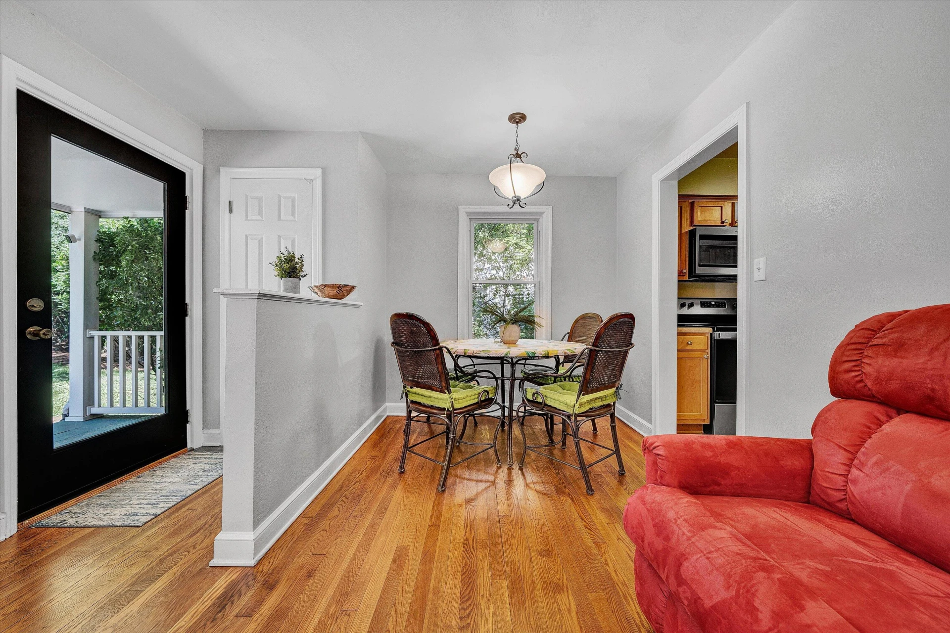 3736 Barberry AVE - Photo 5