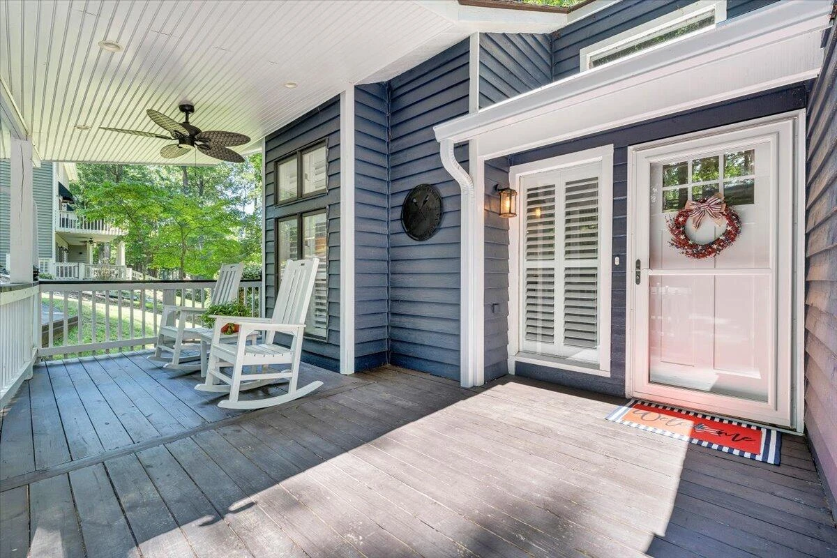 90 Waterpoint DR