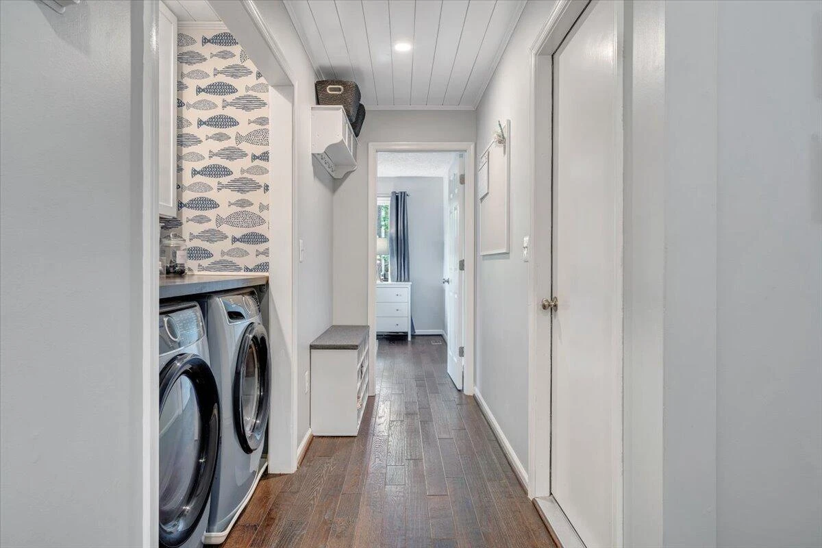 90 Waterpoint DR - Photo 16