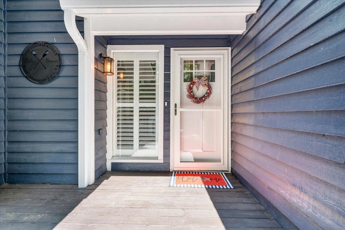 90 Waterpoint DR - Photo 2