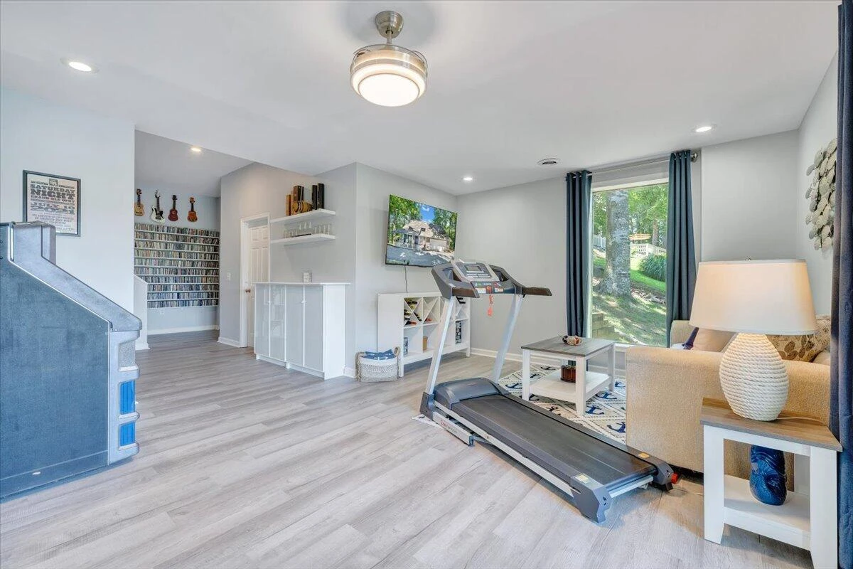 90 Waterpoint DR - Photo 47