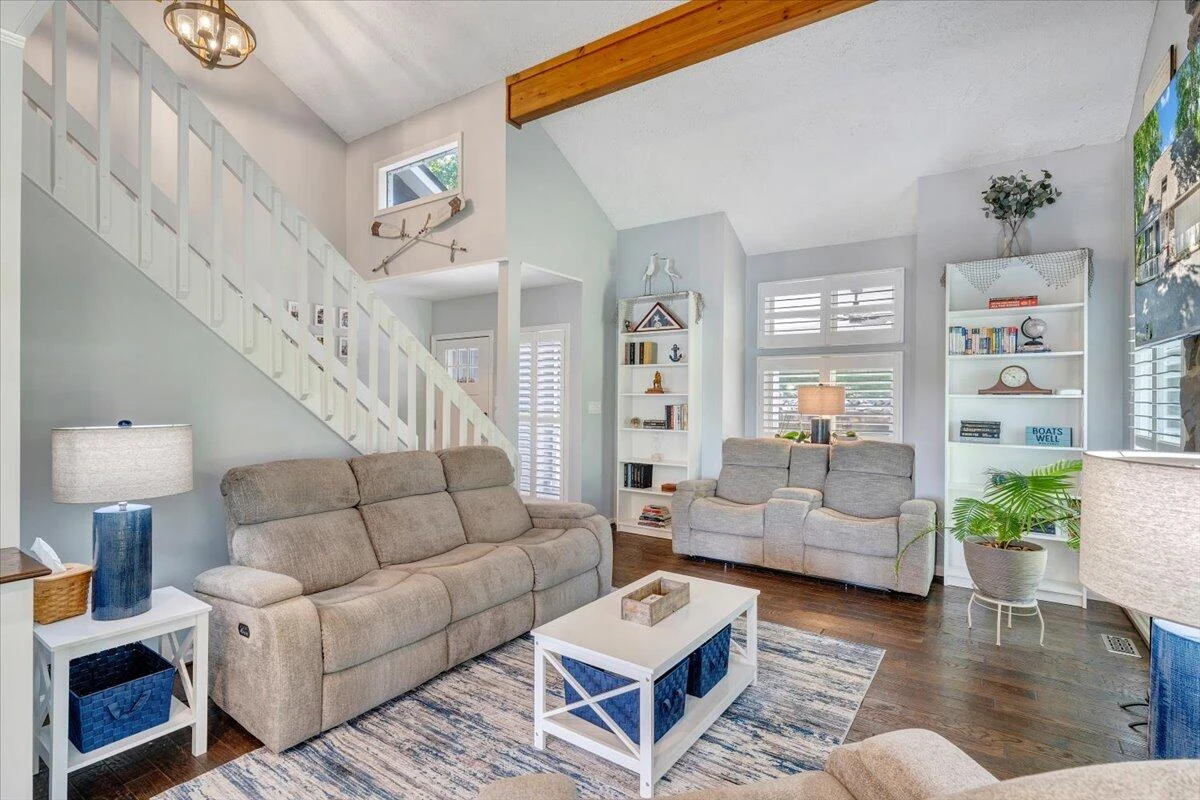 90 Waterpoint DR - Photo 6