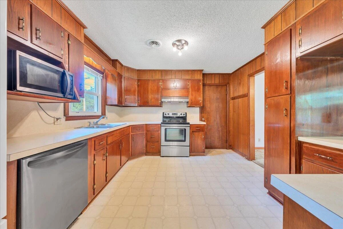 3151 Golden View RD - Photo 14