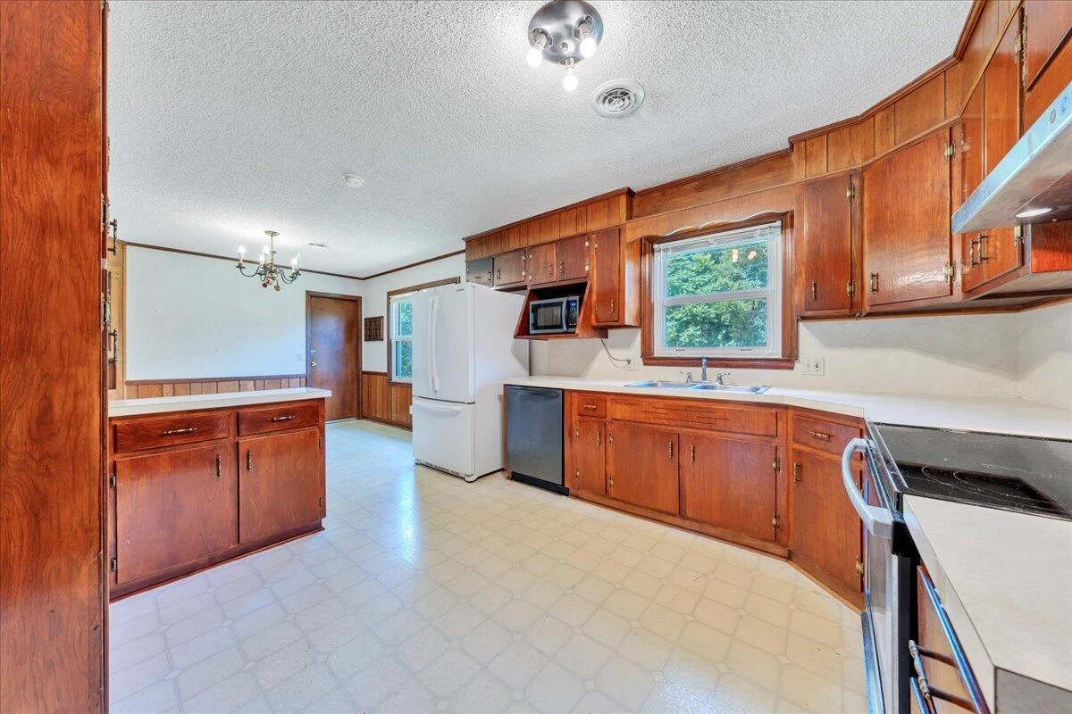 3151 Golden View RD - Photo 15