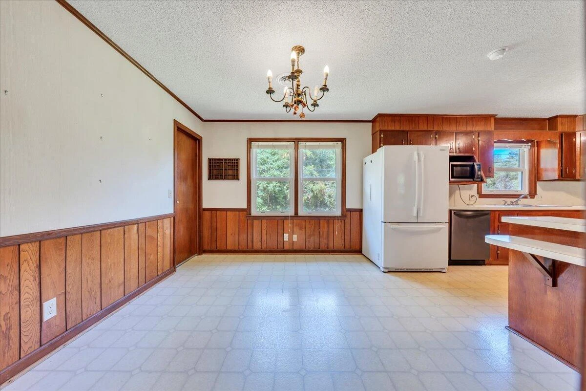 3151 Golden View RD - Photo 10