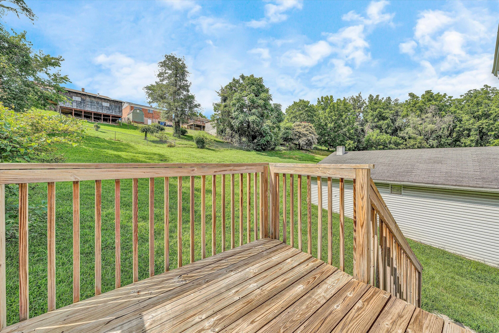 2624 Shull RD - Photo 16