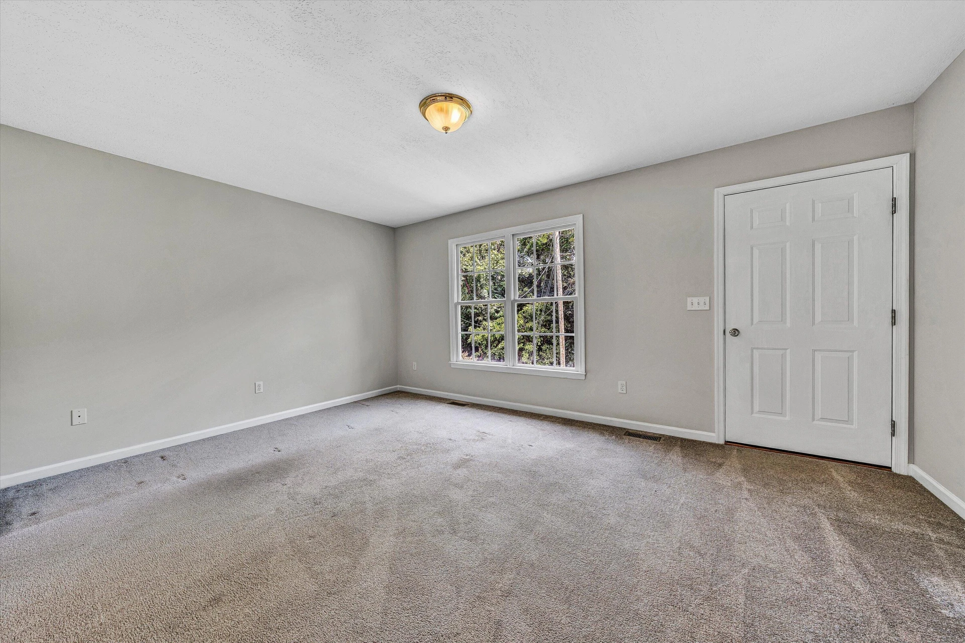 2624 Shull RD - Photo 3