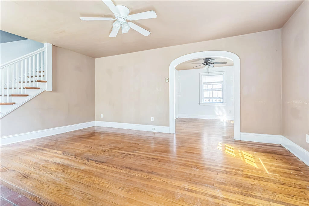 3812 Sunrise AVE - Photo 10