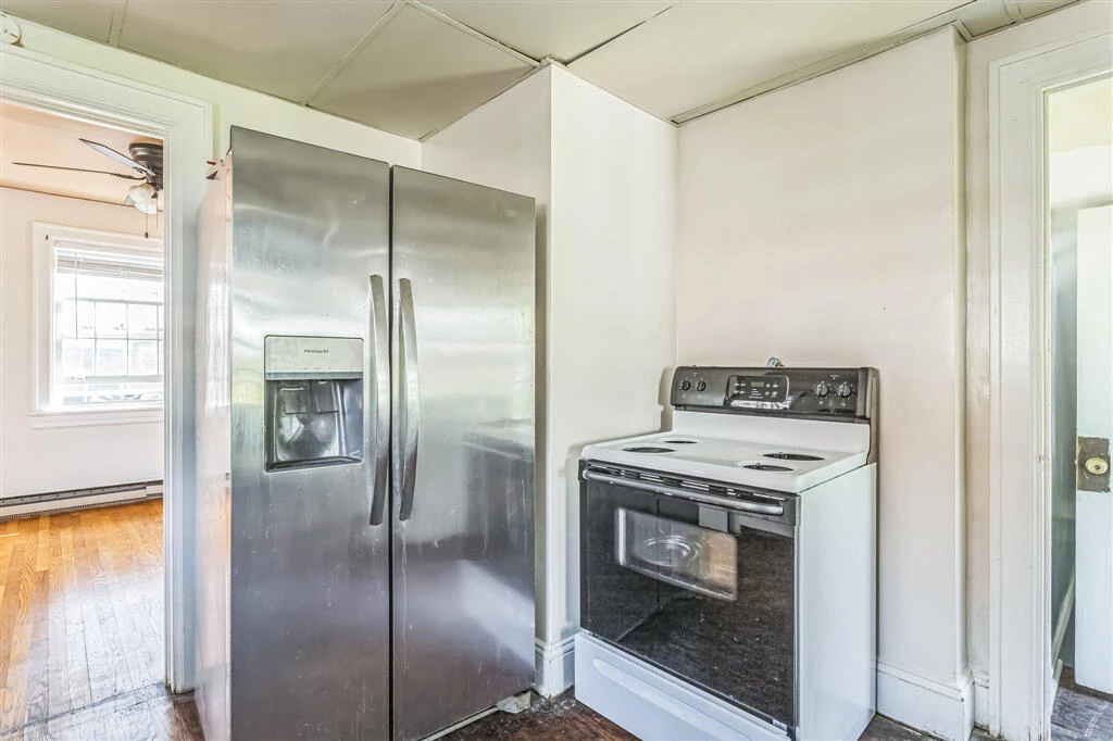 3812 Sunrise AVE - Photo 13